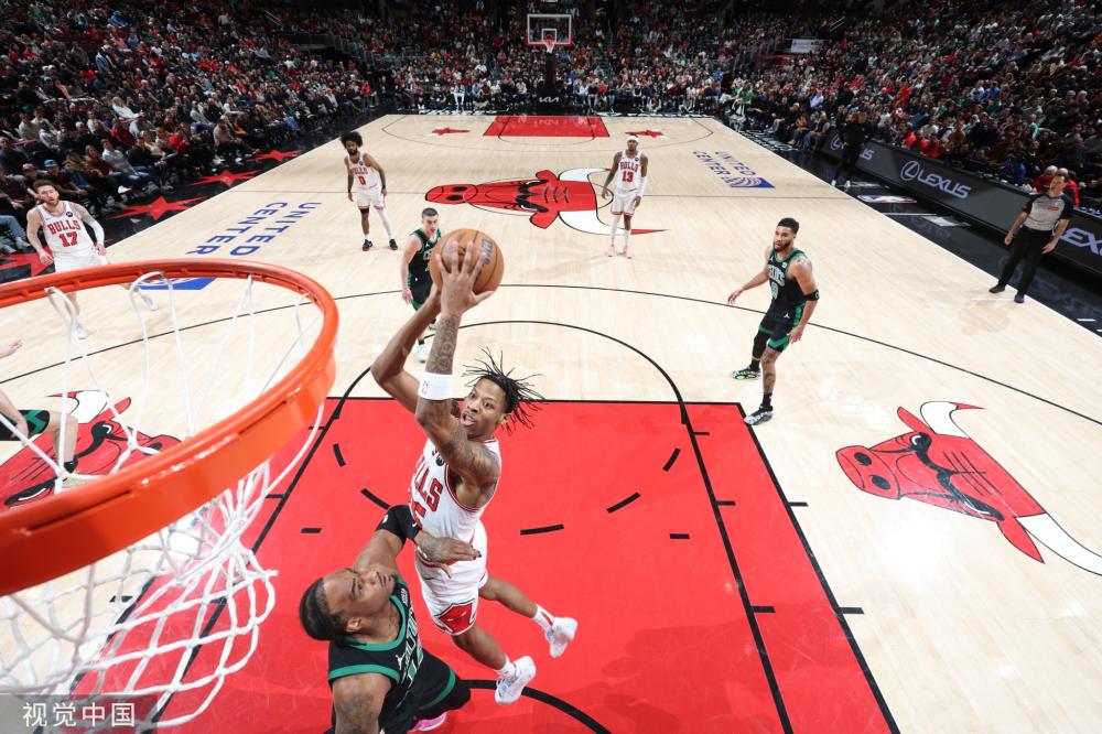 他凭借过人 他凭借过人